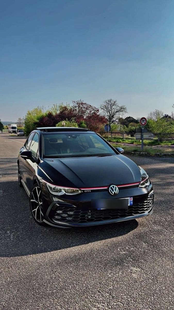 Volkswagen Golf 8 GTI noire